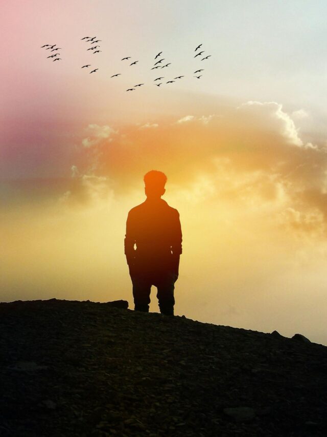 “Inspirational Story English: 8 Steps from Struggle to Success”